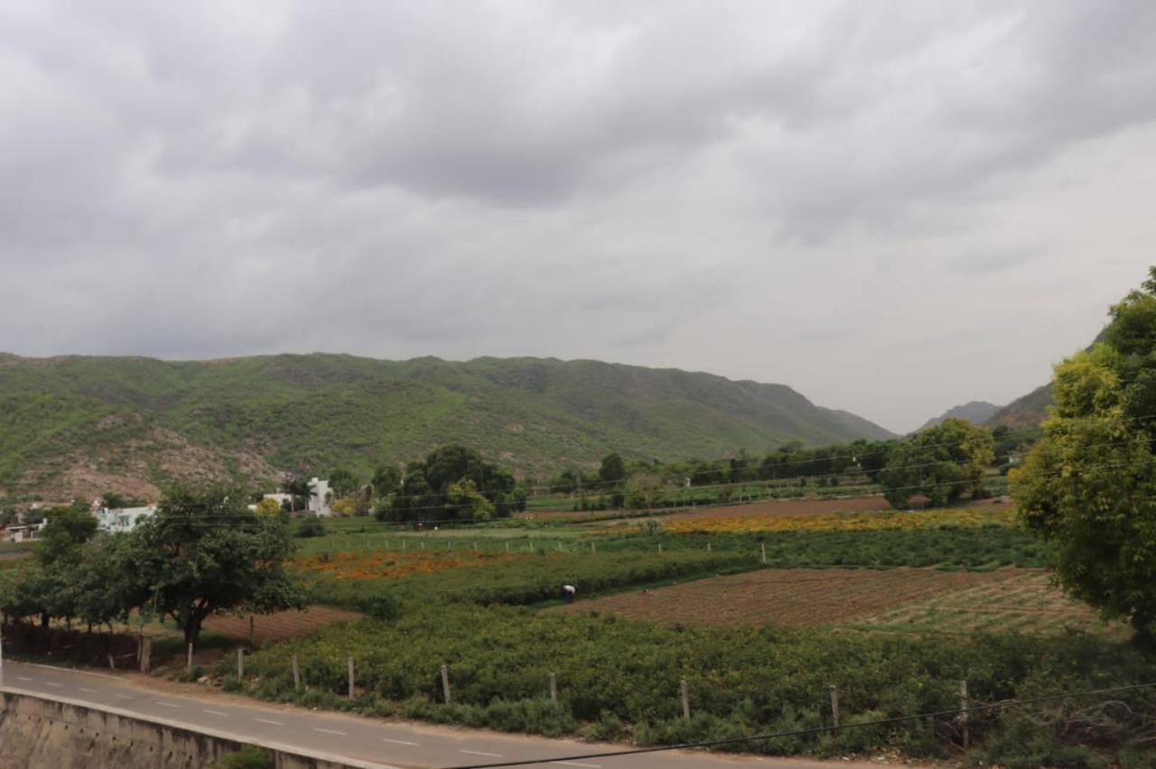 Green Hub Pushkar Villa Buitenkant foto